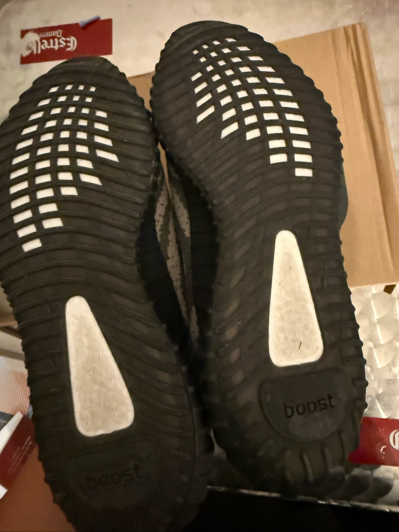Yeezy 350 Beluga – photo 4